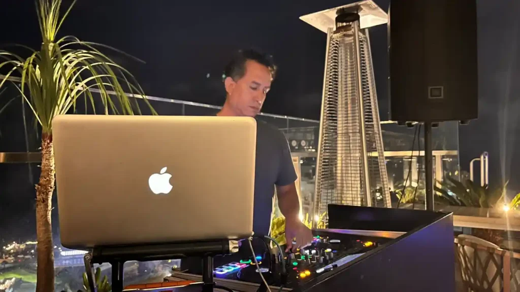 DJ Fabrizio Castillo I. | 27 Tapas