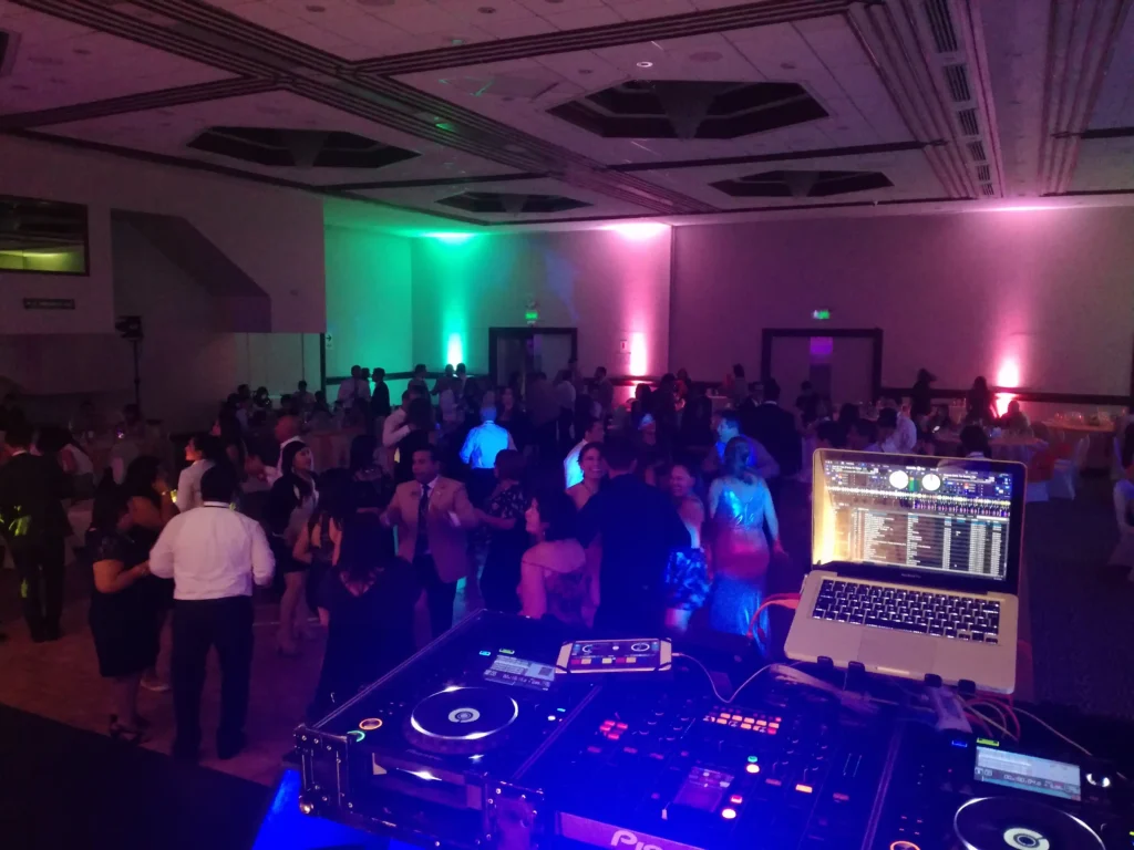 DJ Fabrizio Castillo I. | Corporativo